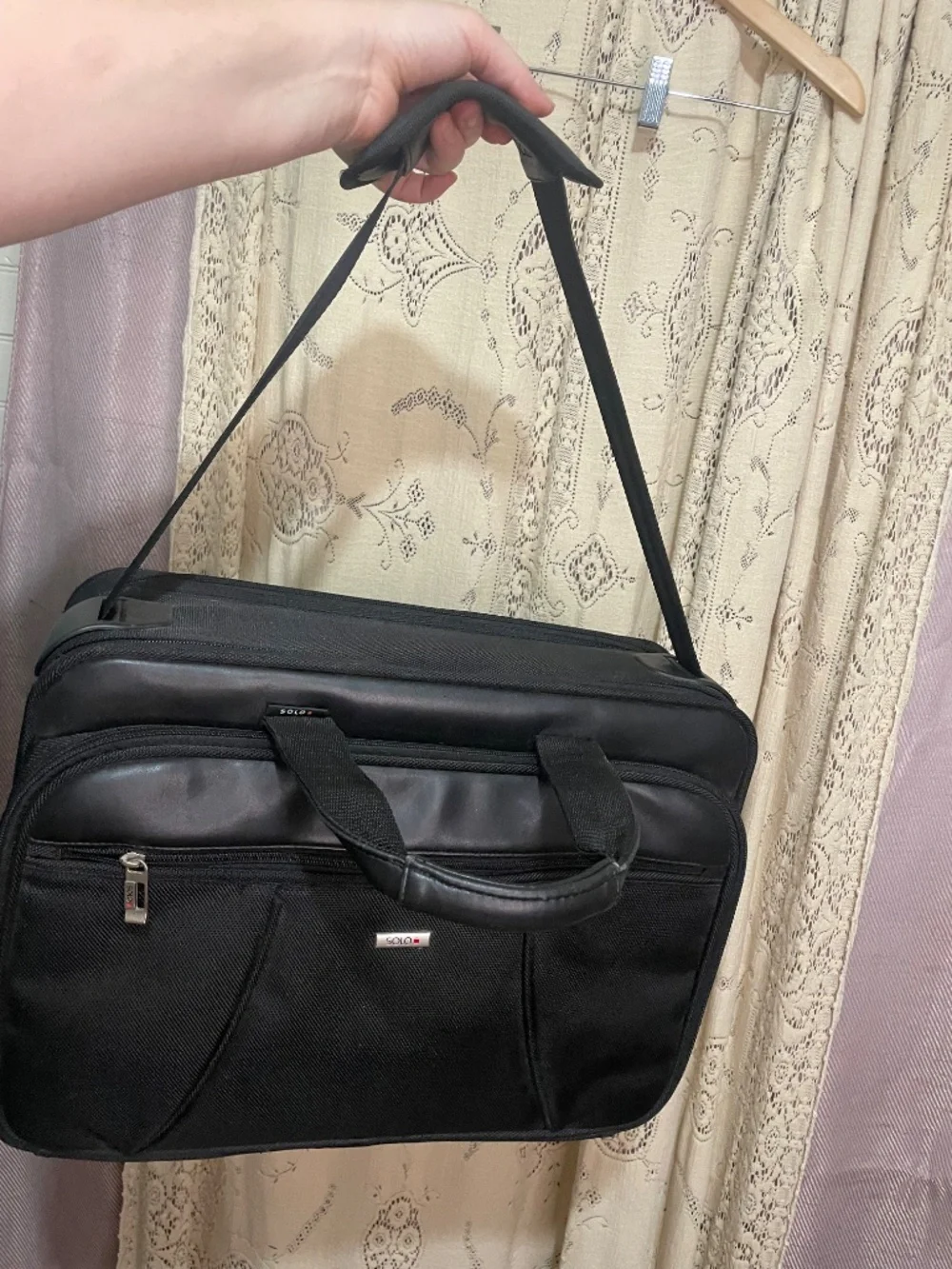 Solo: durable nylon soft briefcase/computer bag